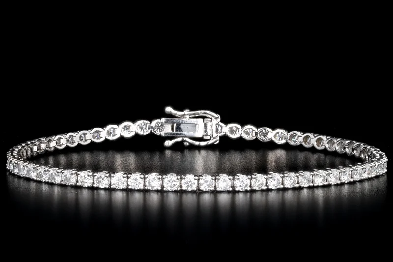 14K White Gold 4.2 Carat Total Weight Round Diamond Tennis Bracelet