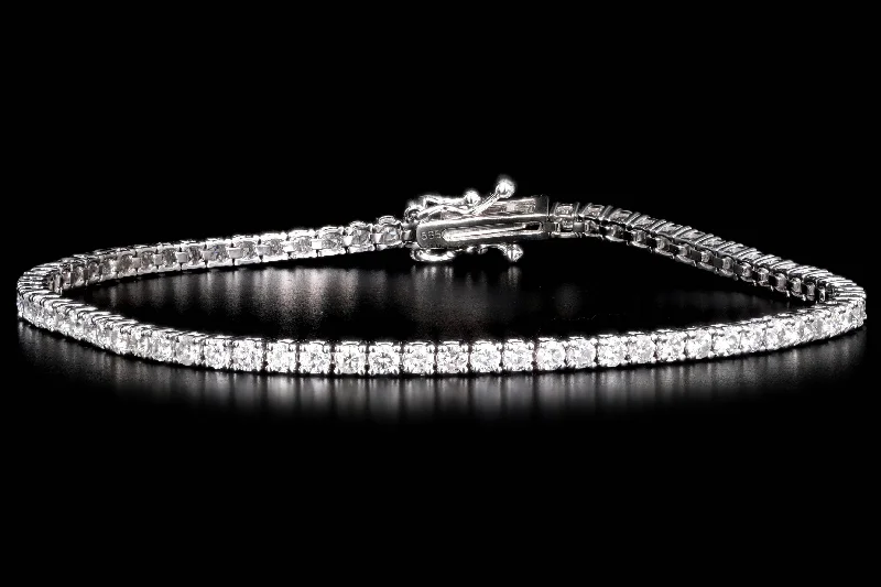 14K White Gold 2.75 Carat Total Weight Round Brilliant Diamond Tennis Bracelet