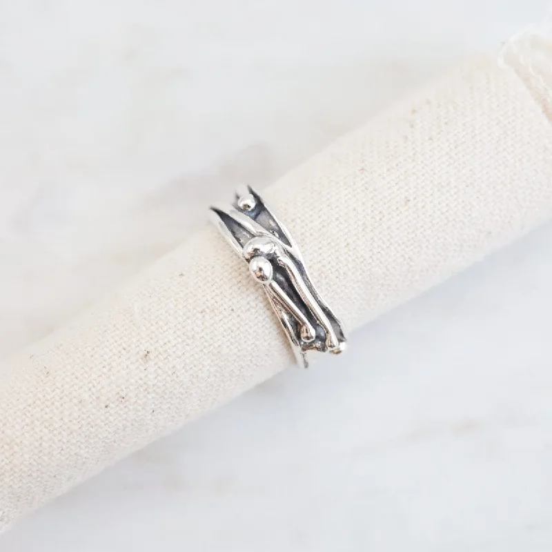 Single Vine Band Ring