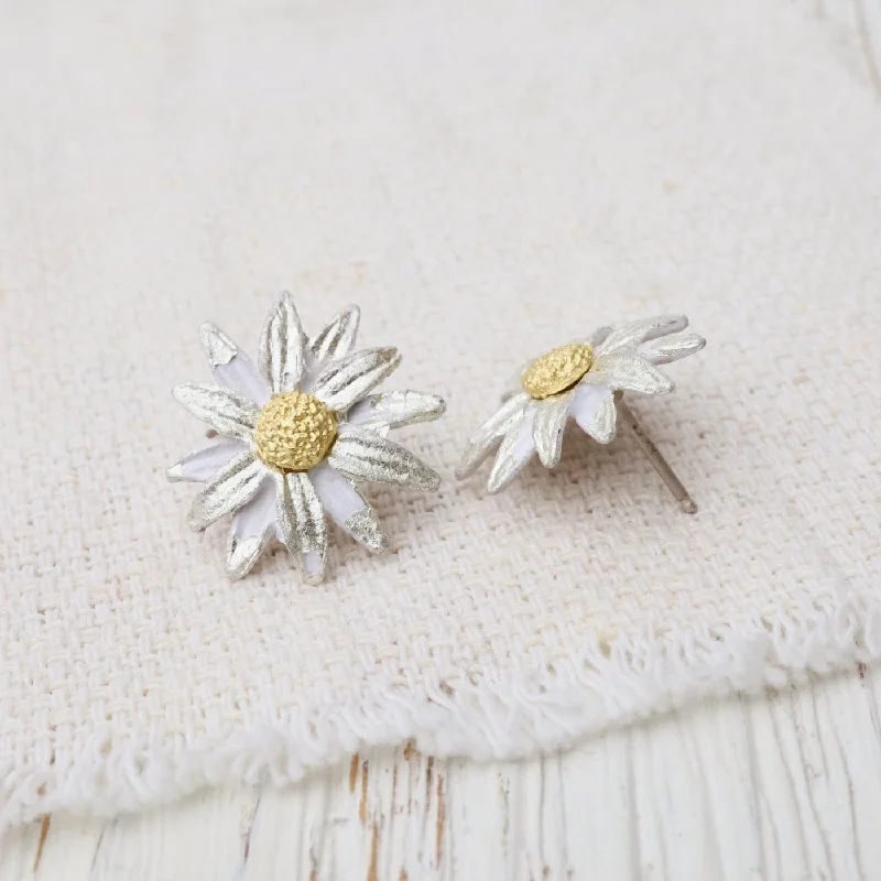 Daisy Post Earrings